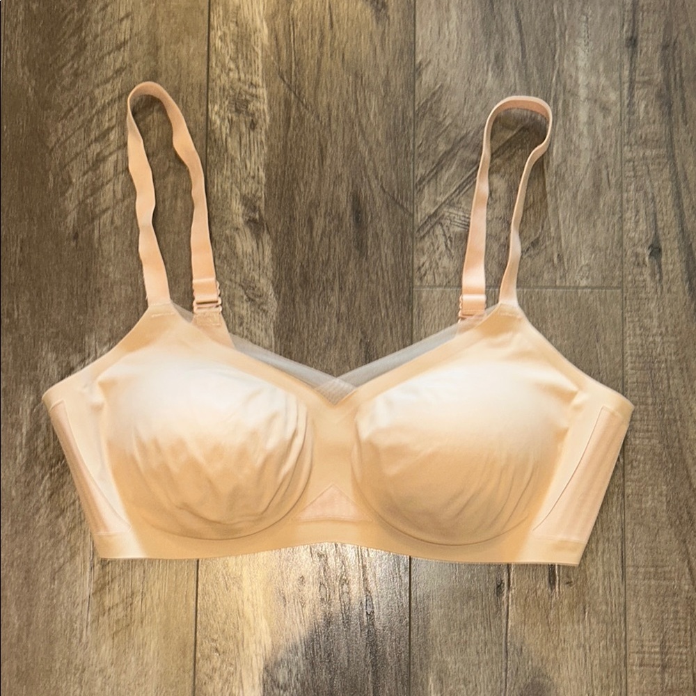 HONEYLOVE CROSSOVER WIRELESS BRA SIZE 1X (40 C/D) BEIGE